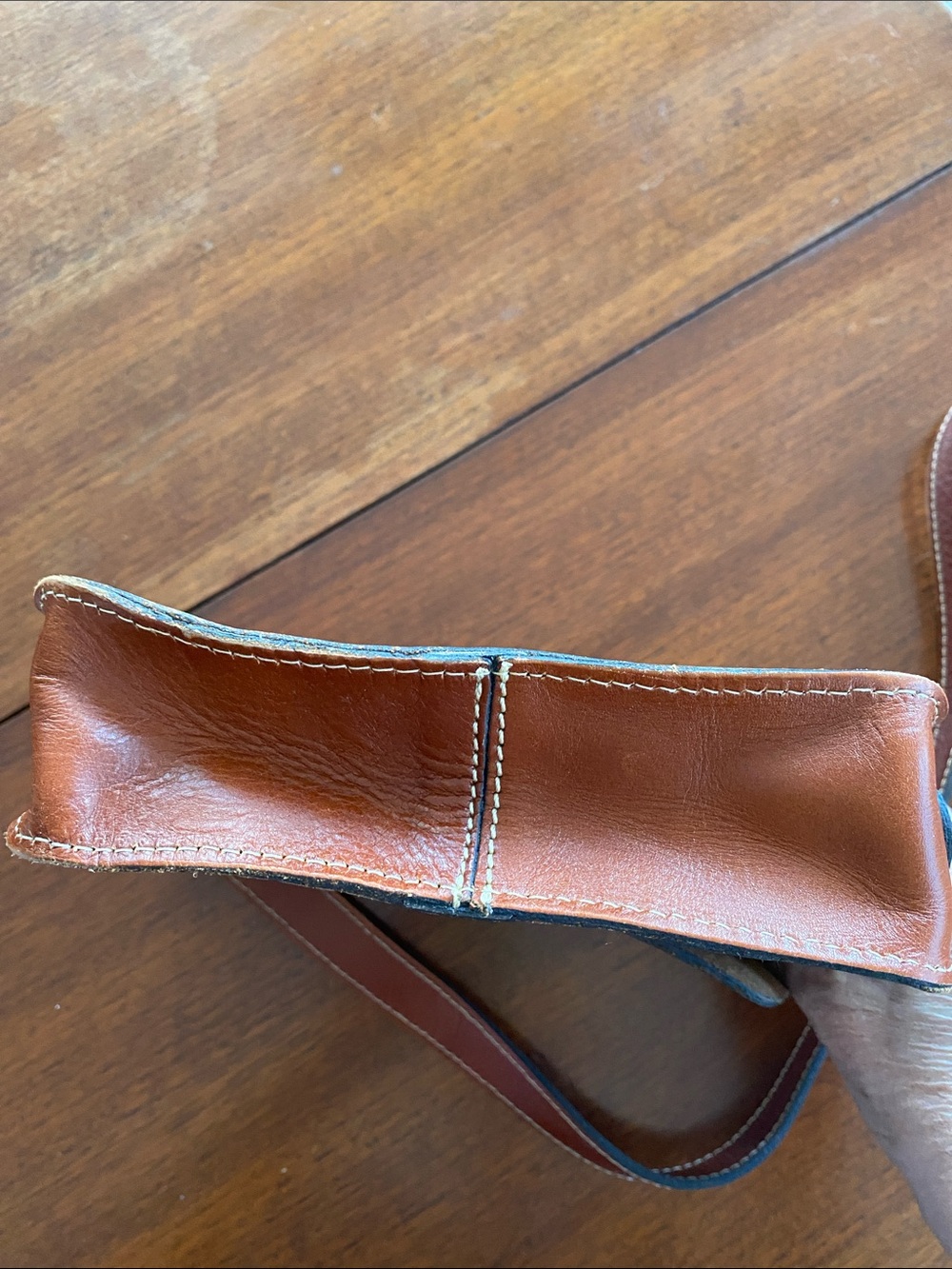 Patricia Nash Tooled Brown Leather Crossbody Bag - Picture 5 of 10